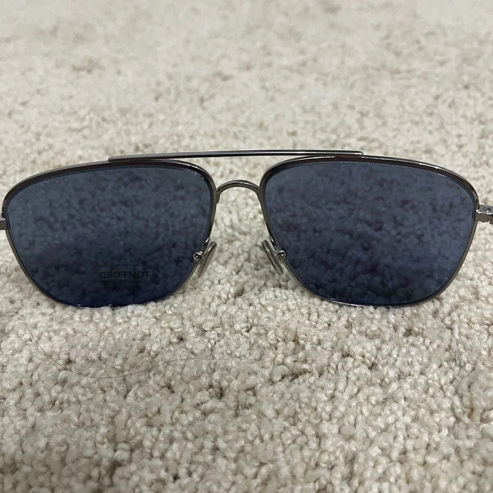 Tom Ford Silver Frame Aviator Sunglasses with Dark Gray Lenses